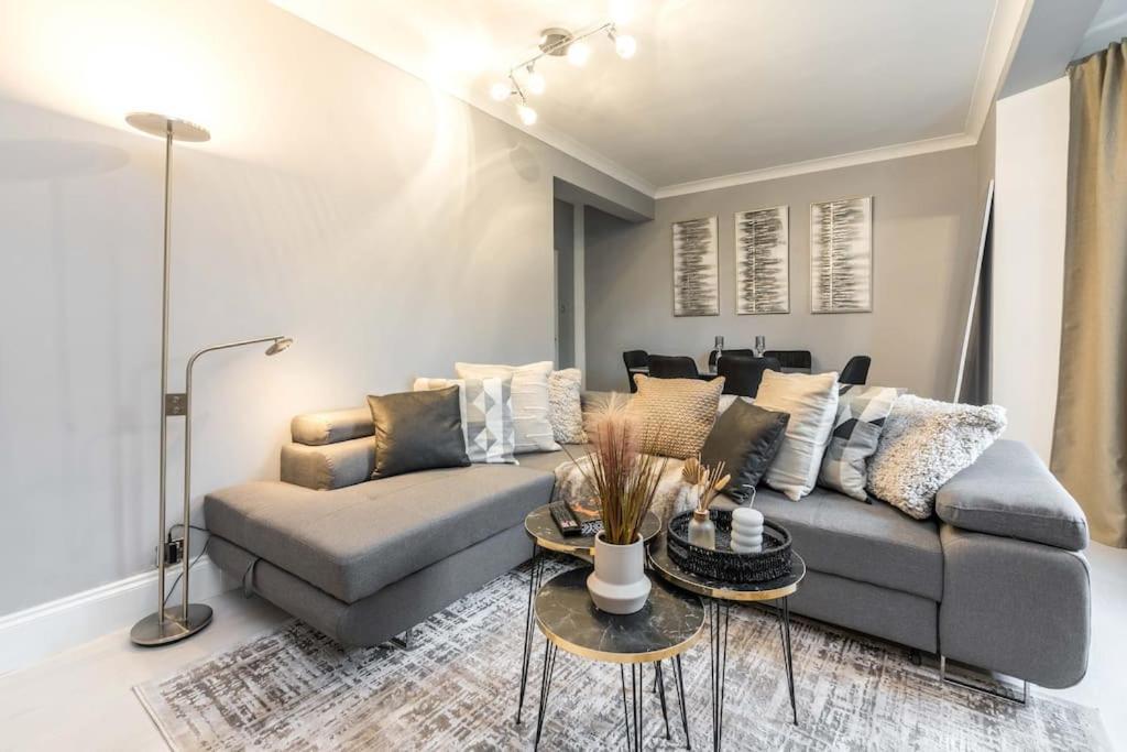 Exceptional Spacious City Apartment Londra Esterno foto